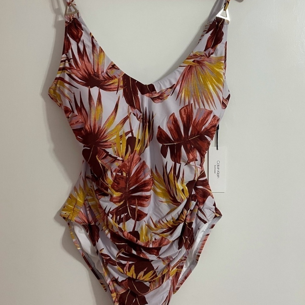 Calvin Klein One Piece Soft Strechy Tropical Print Swimsuit Beach Vacation Sz 16